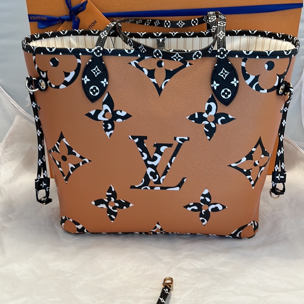Louis Vuitton Neverfull MM Jungle Giant - Picture 3 of 16